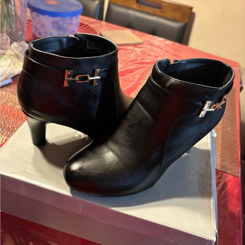 Ashley Stewart Black Ankle Booties with Gold Accent - Picture 10 of 10
